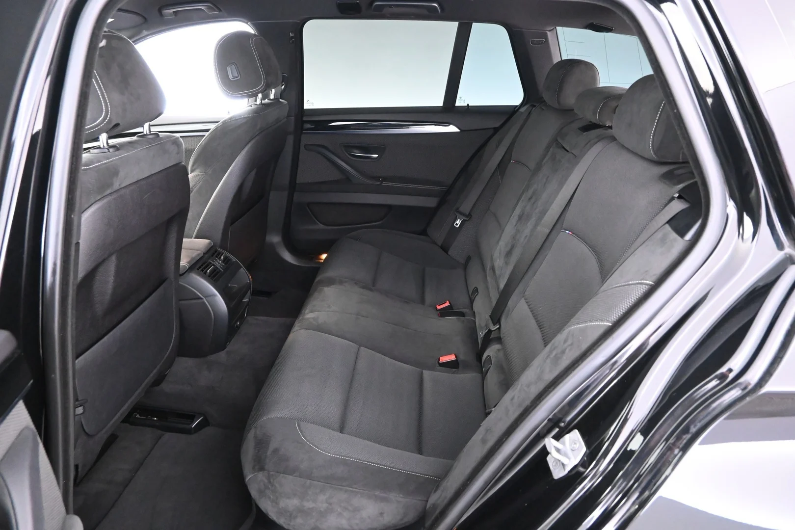 Car Image - 4A168s7Qt5zvwSNELIfjkk