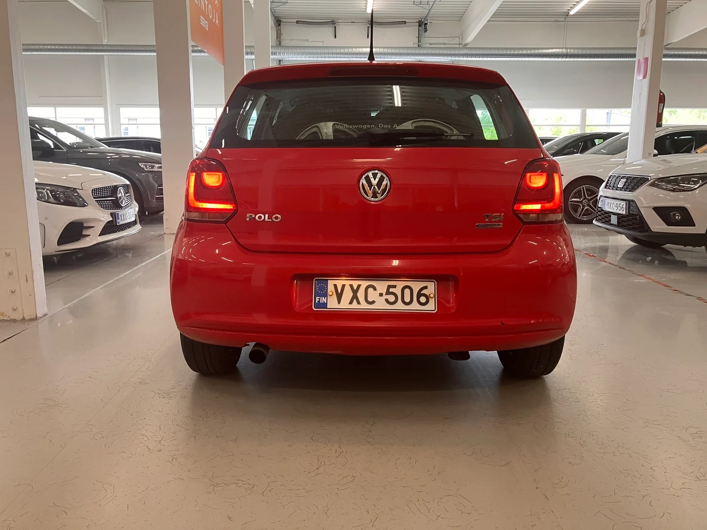 Car Image - 6NXF80RHPjjxzy0tOUxutb
