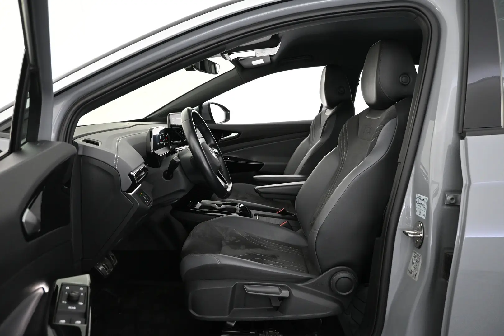 Car Image - 7vYQKWXaJ8BXrhEBtIm3w6