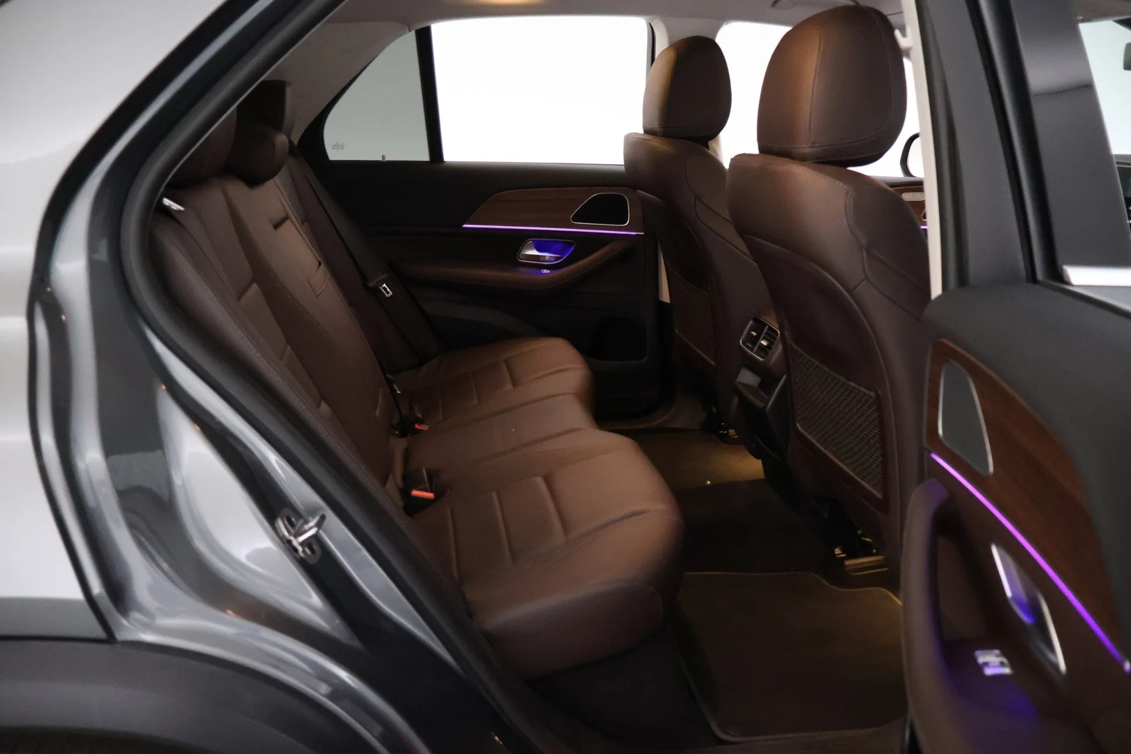 Car Image - 6lC8itkmSqRW3TVwxOJDLk