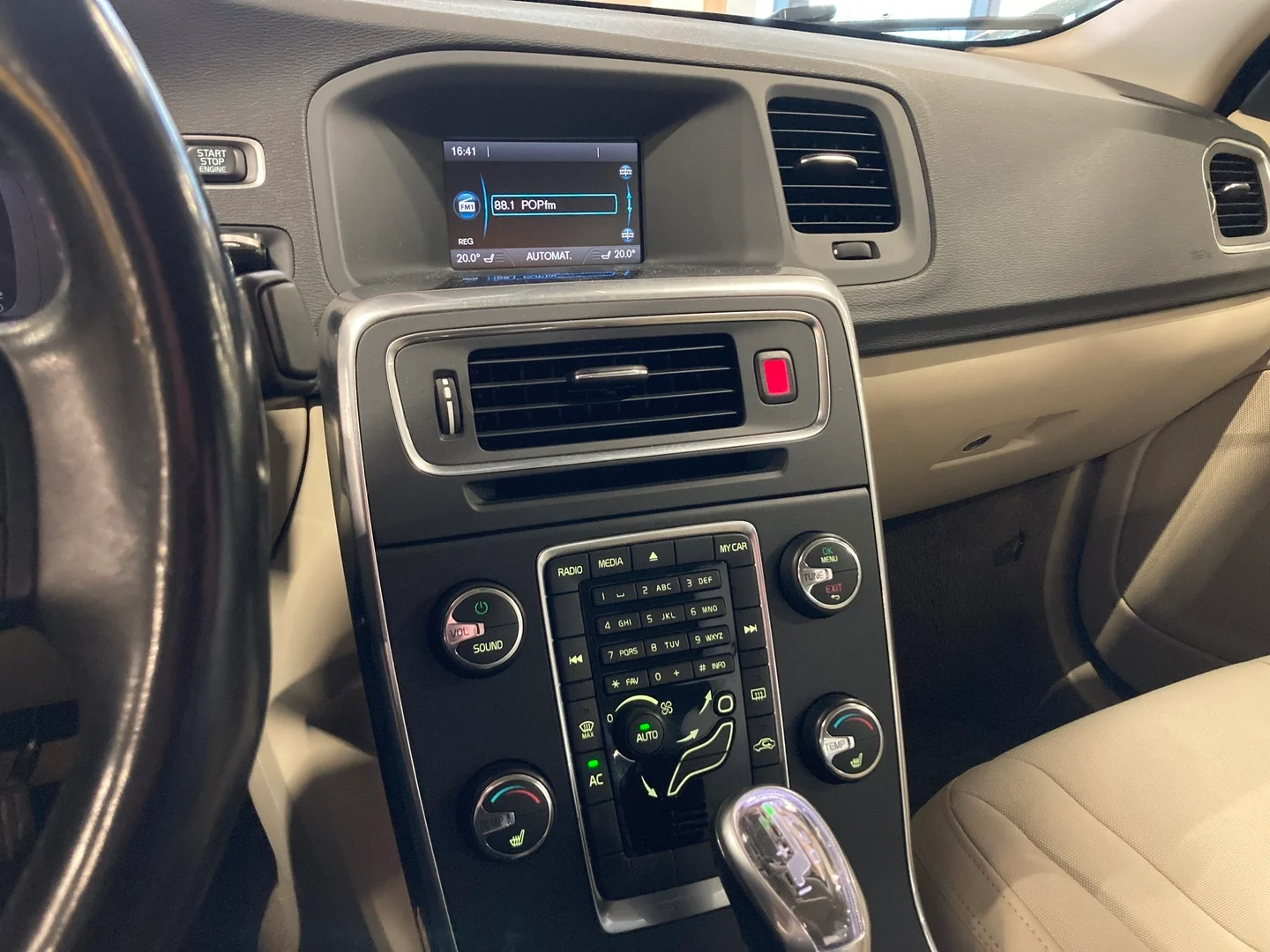 Car Image - 1B7F2aKhU6xiOFiUqAZybL