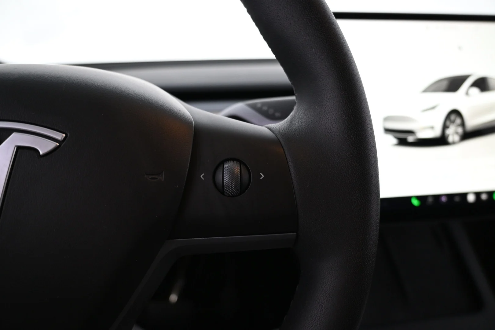 Car Image - 7kG3th3ieoHuUtHv0vzMOk