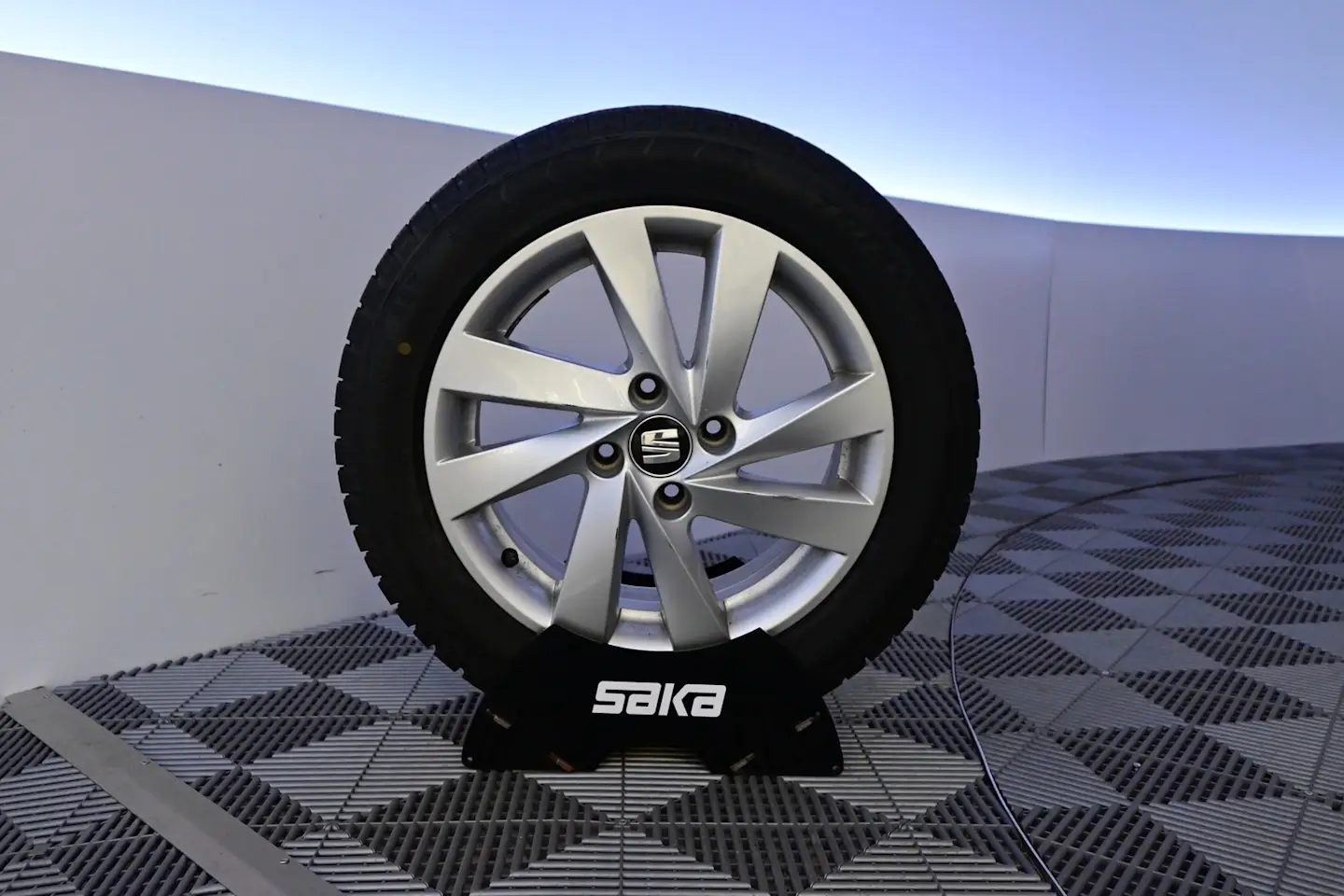 Car Image - 6Ea1okIZXSwmcIBsFdCnPI