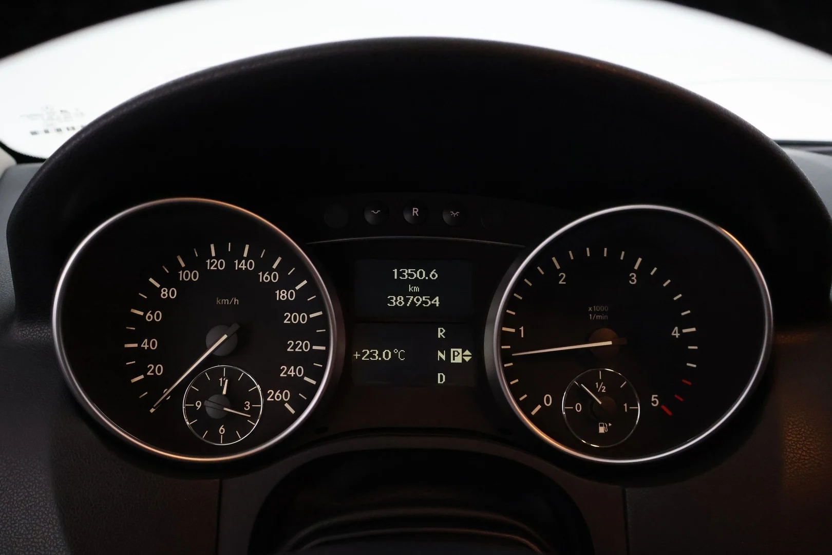 Car Image - 2wq34c2UzlWw5LSO8kdPly
