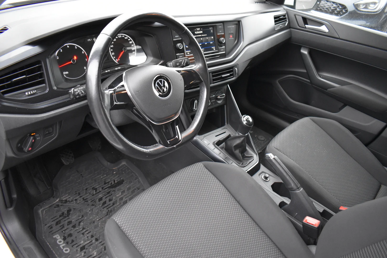 Car Image - 4lCHQLnSKBNUAl1TixEFG1