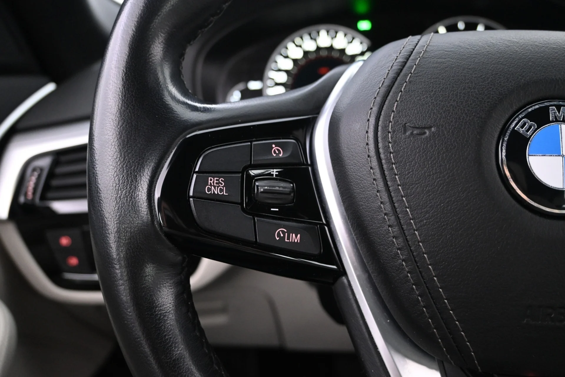 Car Image - 1ZqGQz1ZgxuVVE23QvaZf2