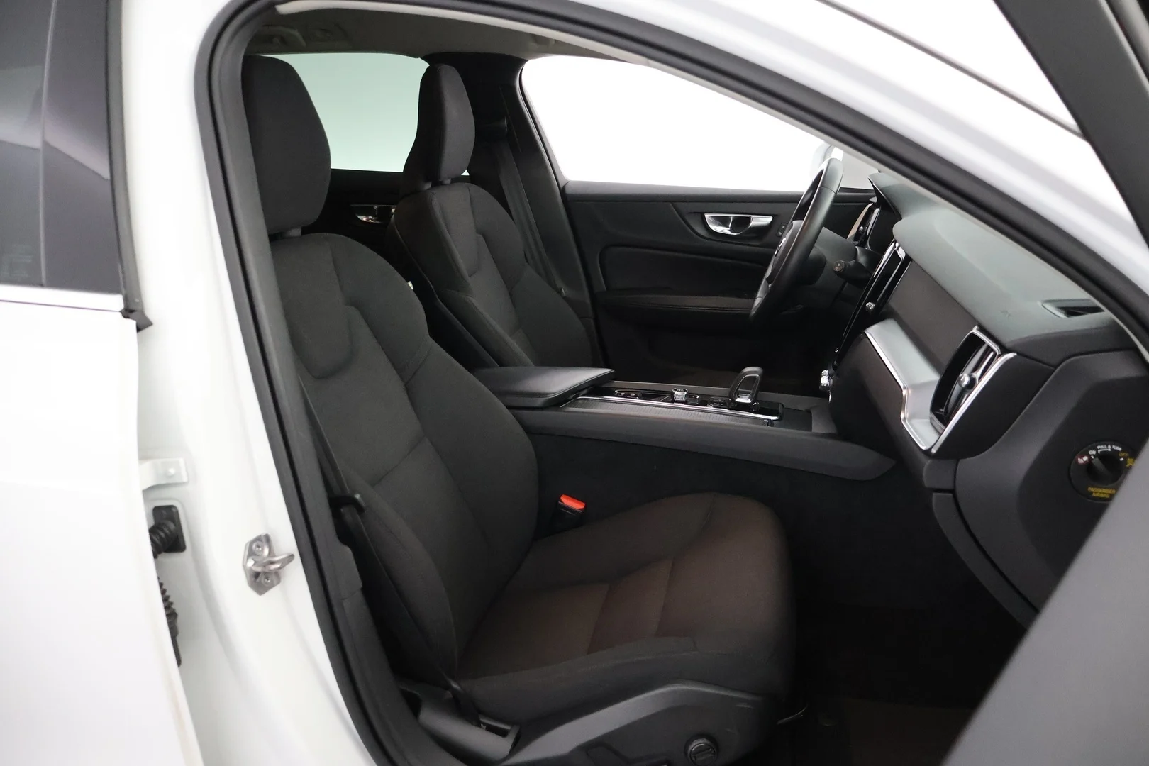 Car Image - 5j2oDqFba5YFigHfmew1f8