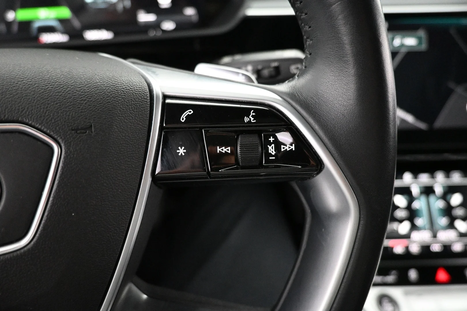 Car Image - 3Z3H6xwhCjejiutOJLpvw7