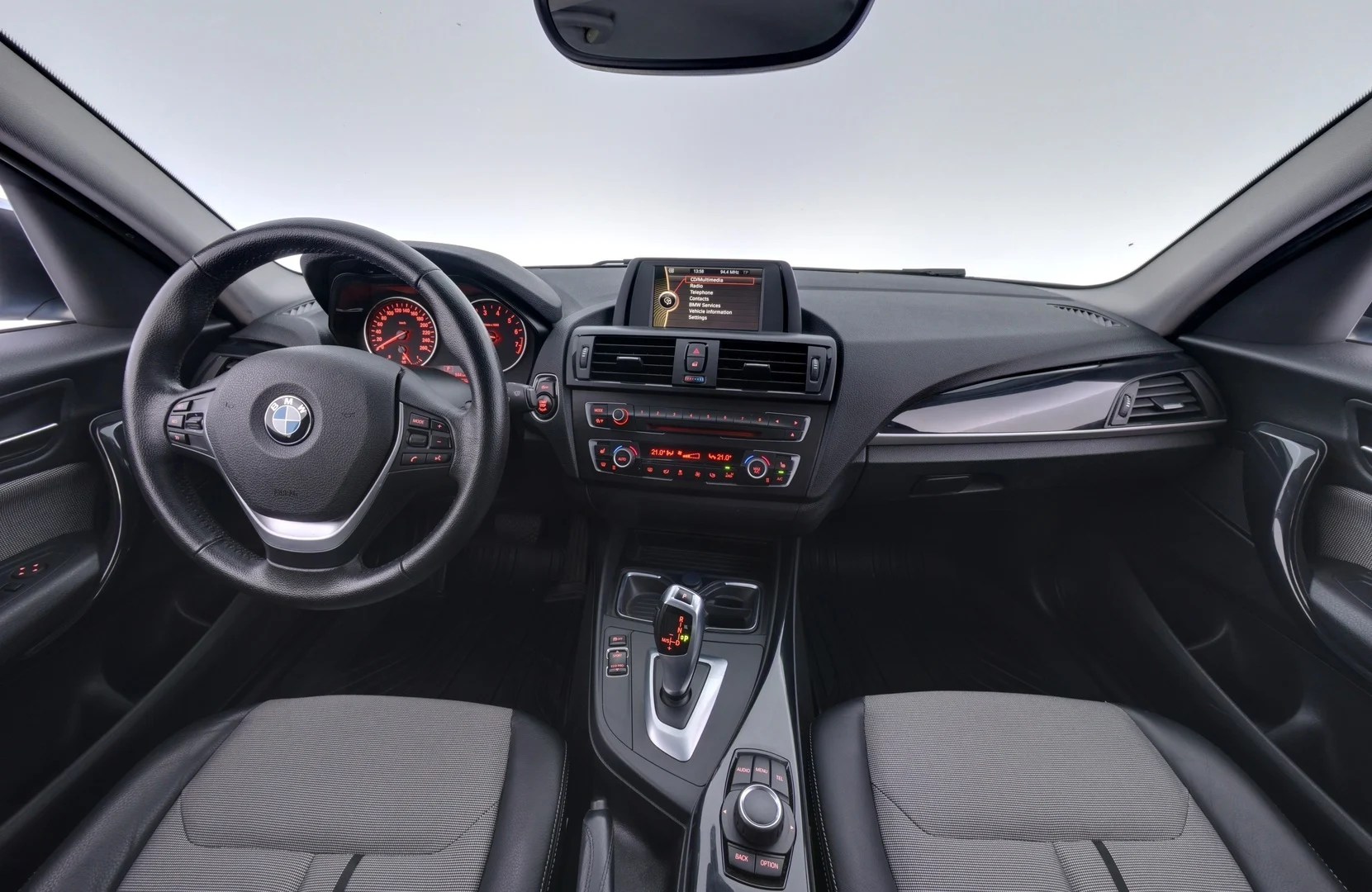 Car Image - HMne8jxmVP77YF3Ns0VhR
