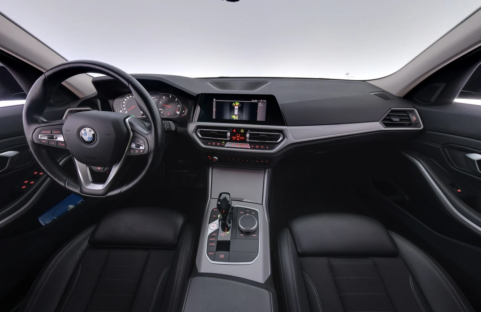 Car Image - 54iaLs3DrTWB7erqXNEx4D
