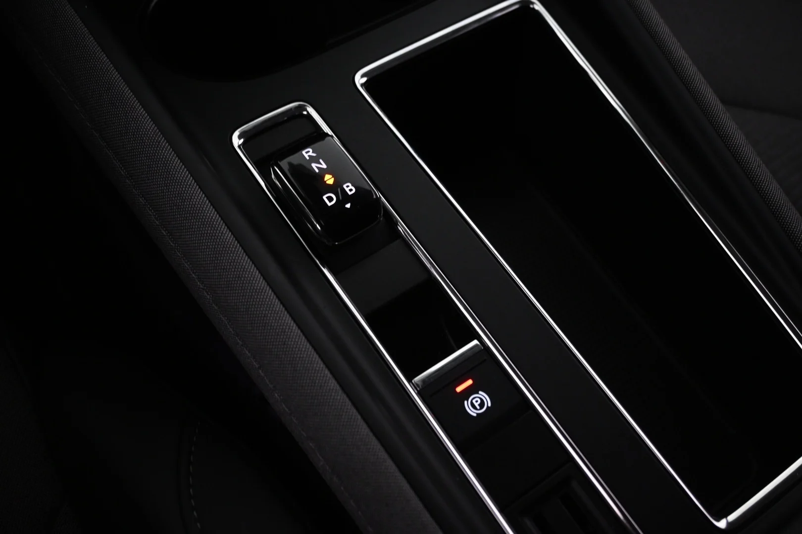 Car Image - 5ViY6oYkCKDWVPuPmtDv8m