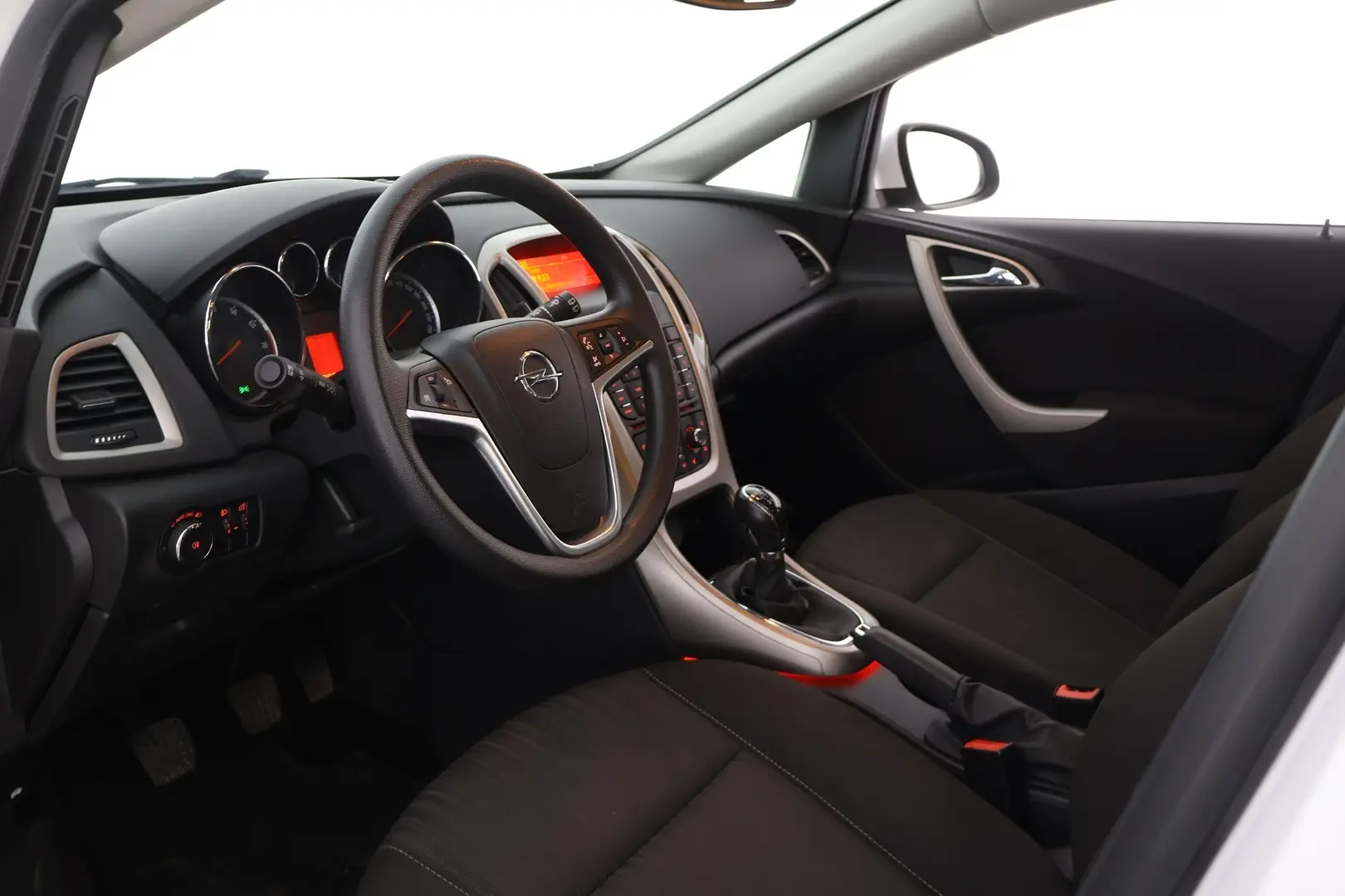 Car Image - 6nDDxuWu3QqptRFcpDgDAZ