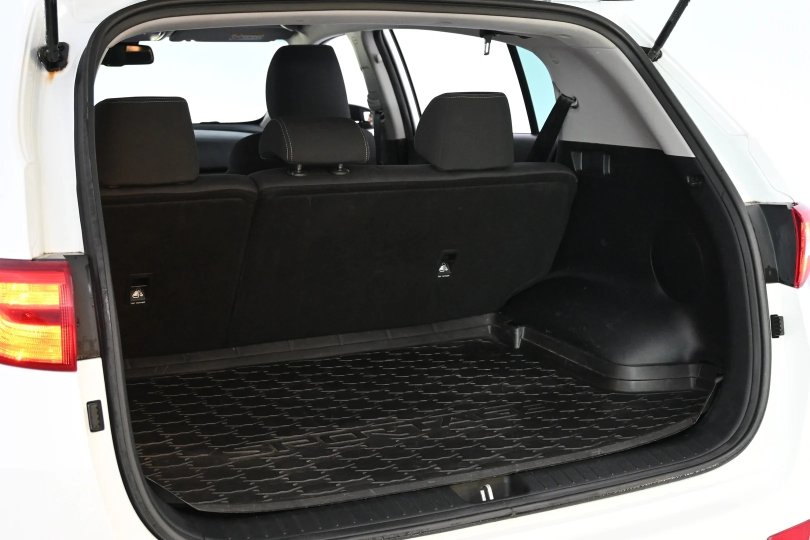 Car Image - 41gk8OyZEOoQEBfnRYl8gZ