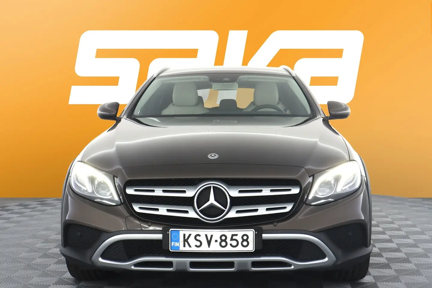 Car Image - TyTXZ7QPZHVqi9To8TksX