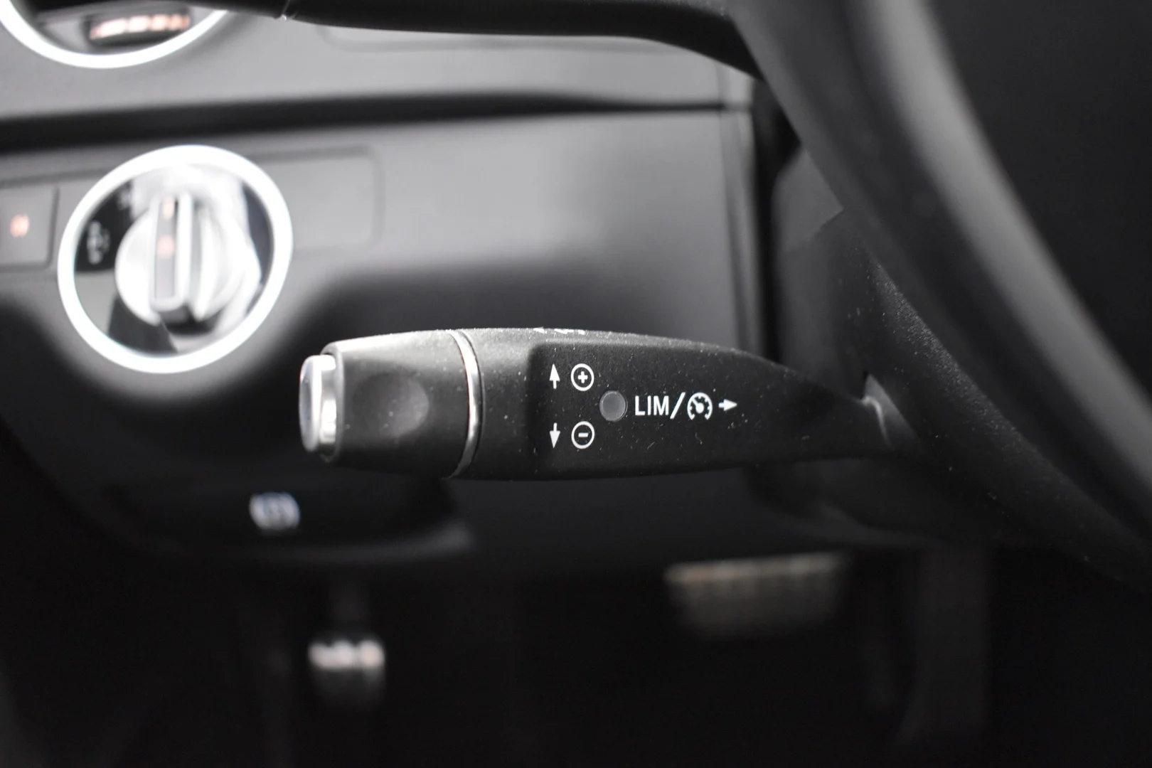 Car Image - 7zP6c5V4MGFIc2oW0qywRo