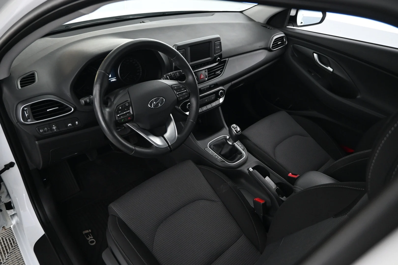 Car Image - 7e8wiUeOeohBhJ3IYyITE