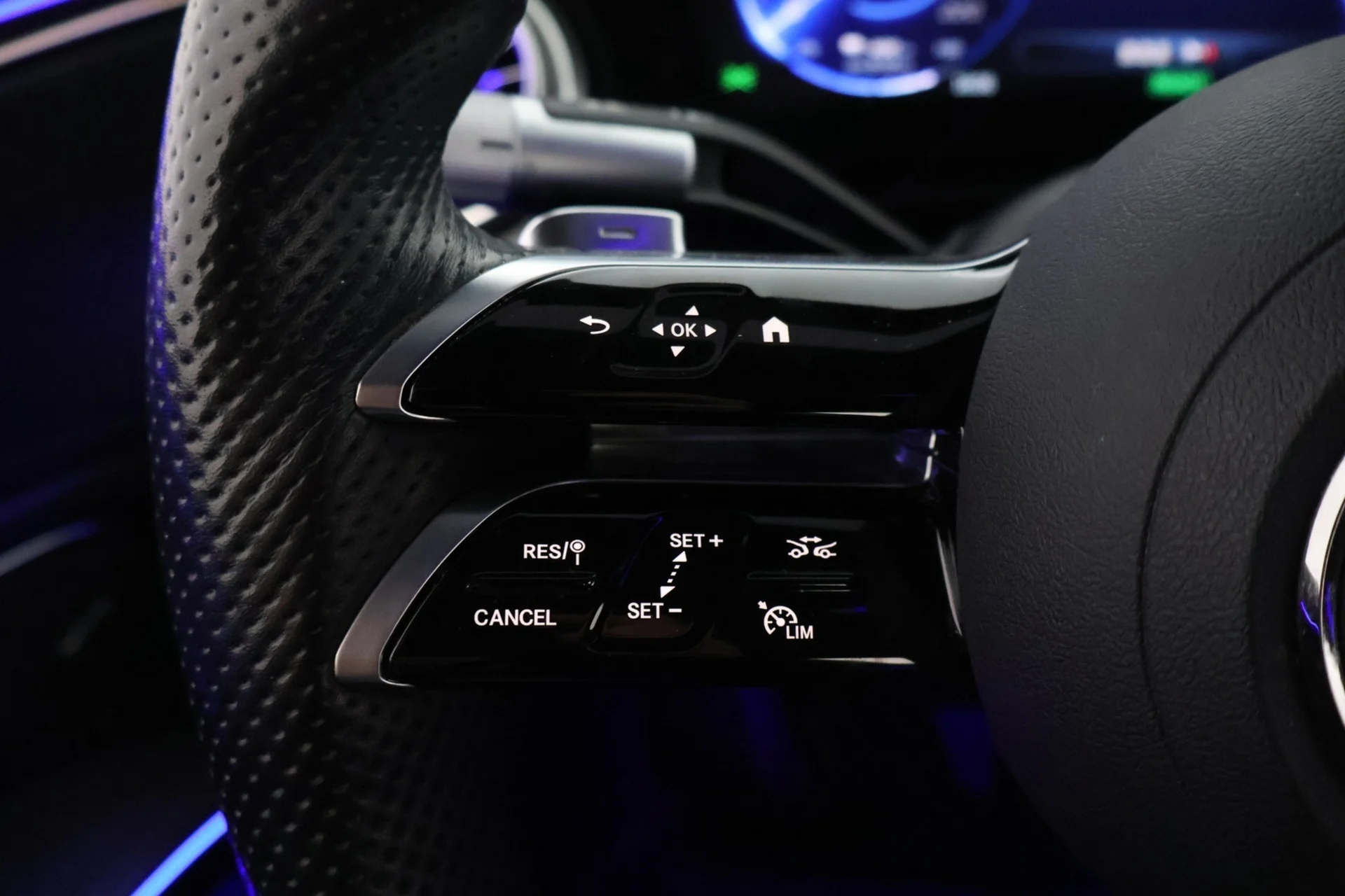 Car Image - 4UZaGnlGoPa09nr3bQqc1J