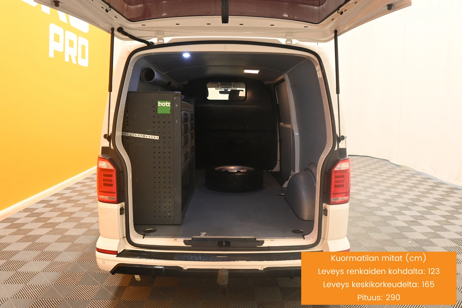 Car Image - 3A4bgaZucS8xOsNmjM6XXW