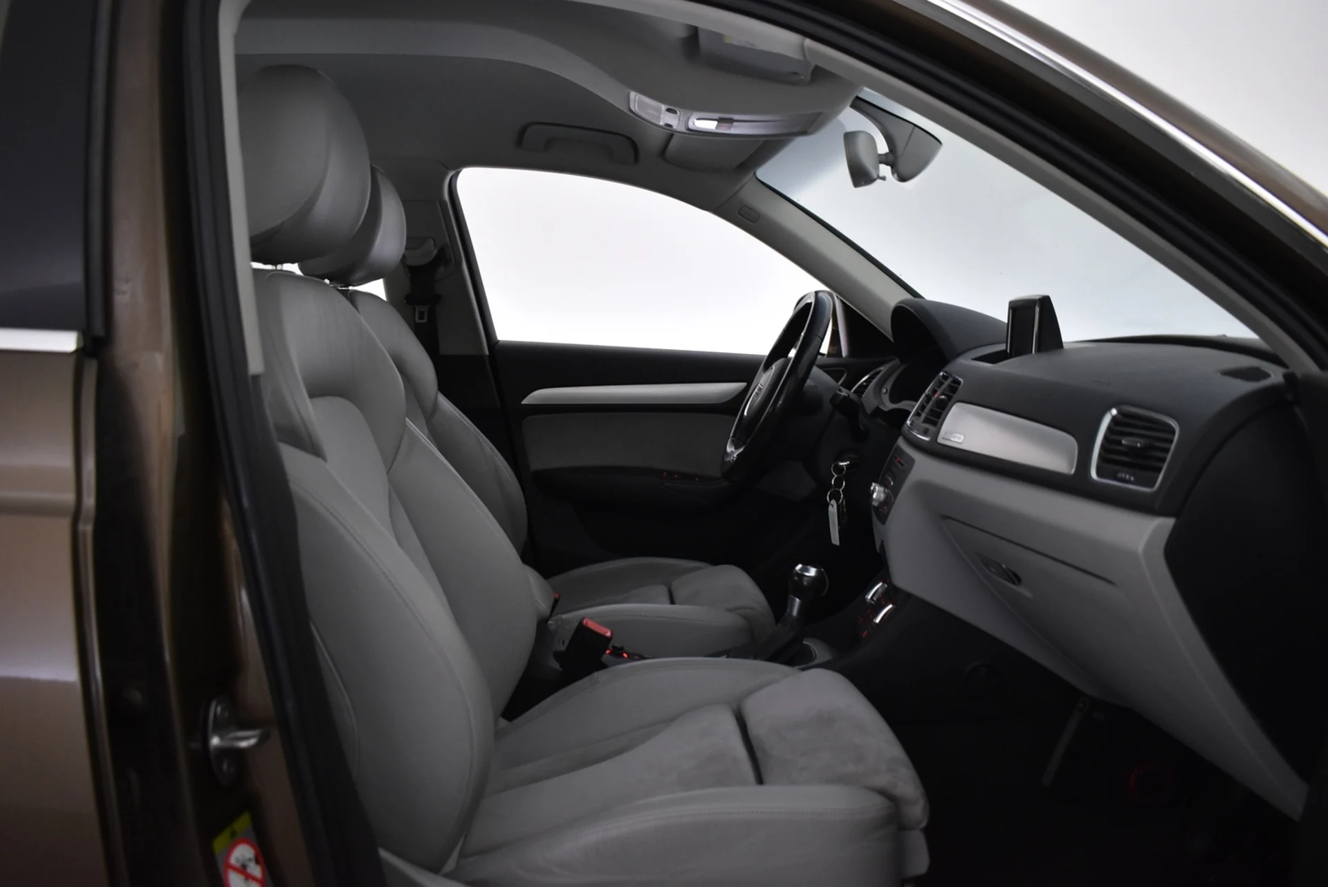 Car Image - 6NnfUkkNFSYKYq8V36QArt