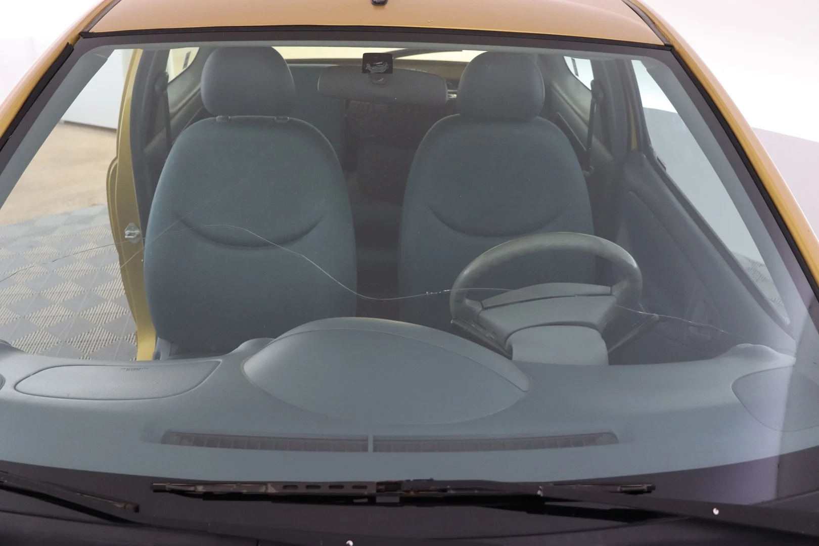 Car Image - 6u3wIgSkllrQrmrRoTJgpi