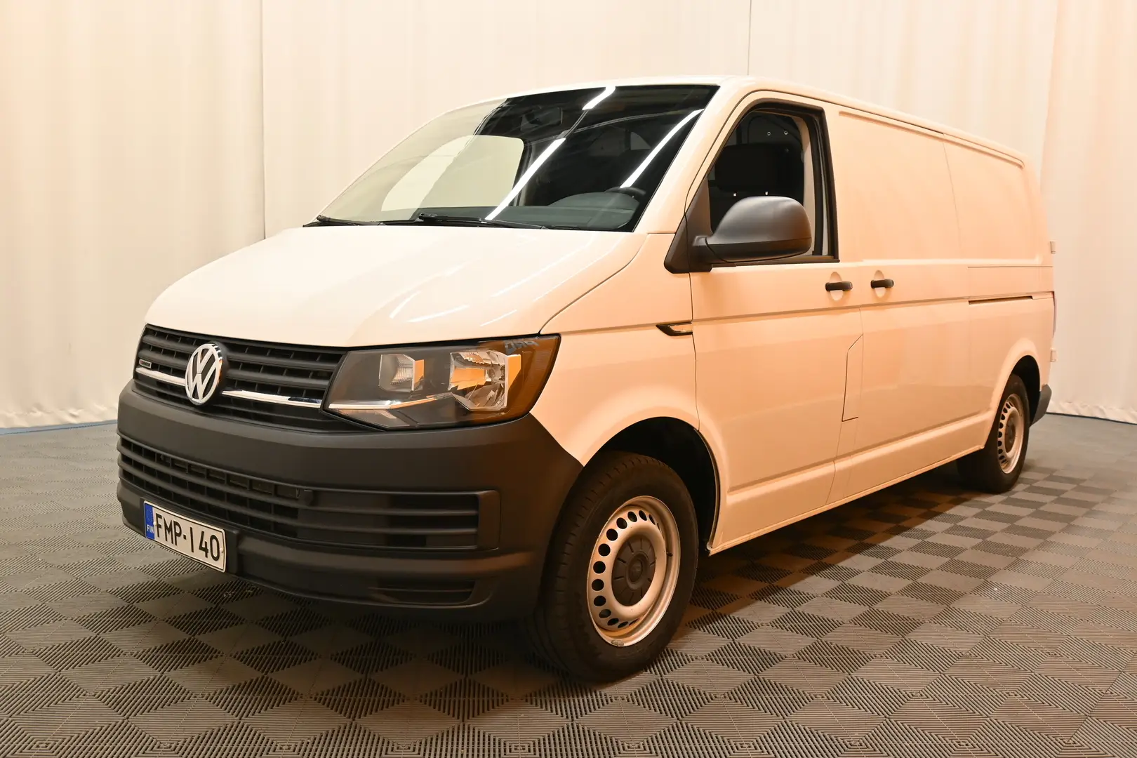 Car Image - 7ByvtZv5Xha4RnZ2oQHbAL