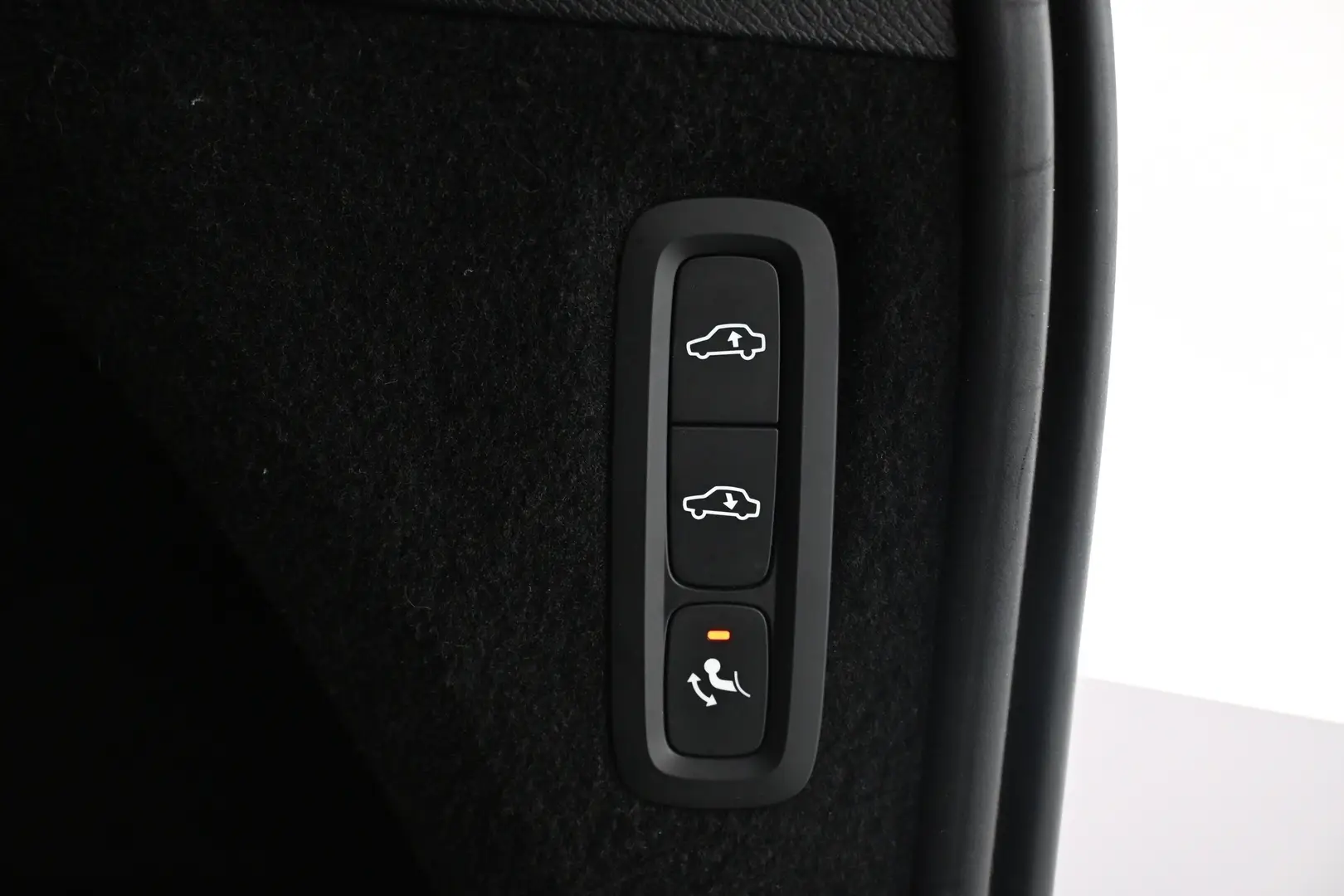 Car Image - 4ZqDTRsvlGS4CrOULpnCnd