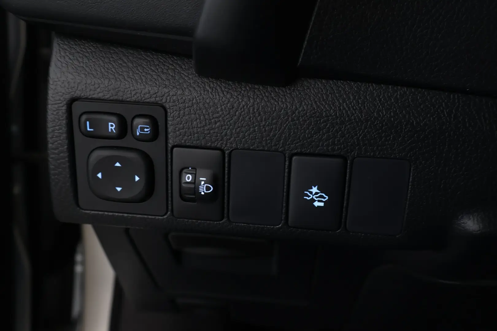 Car Image - 6WVSG3e99UhOYJ8idpoFnw