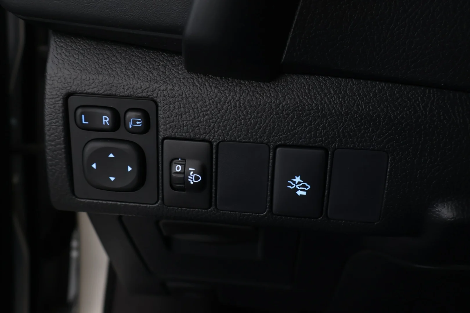 Car Image - 6WVSG3e99UhOYJ8idpoFnw