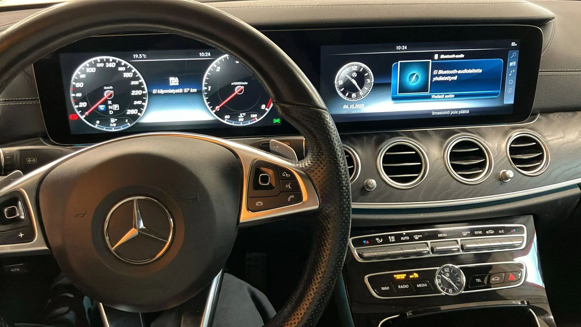 Car Image - 3N2JyX2WnlKNXjqtv5jDq3