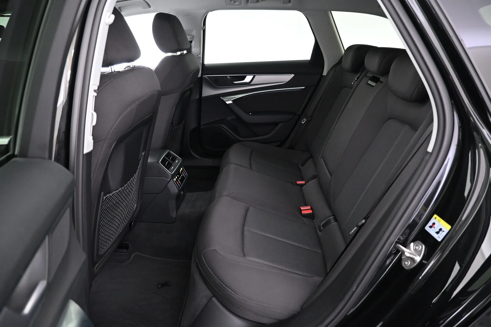 Car Image - 7Cam0FwuDstxceyoH8U1S6