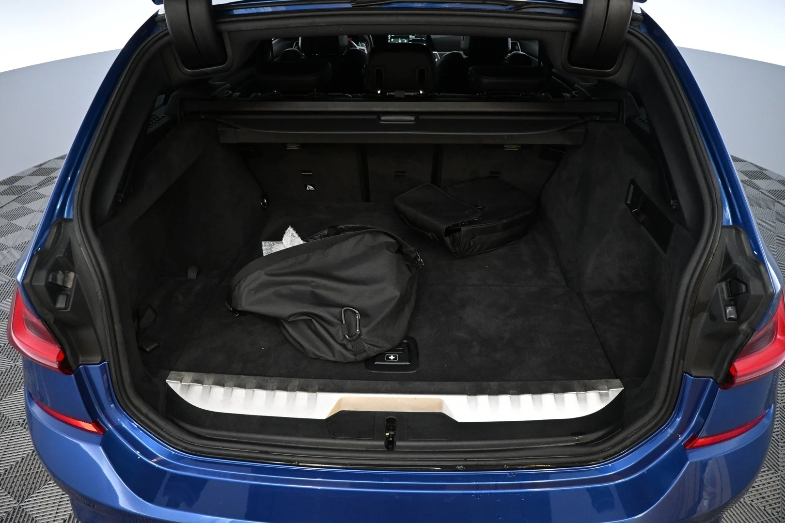 Car Image - 3JXrfjRInSl3mGQ5tQc2mj