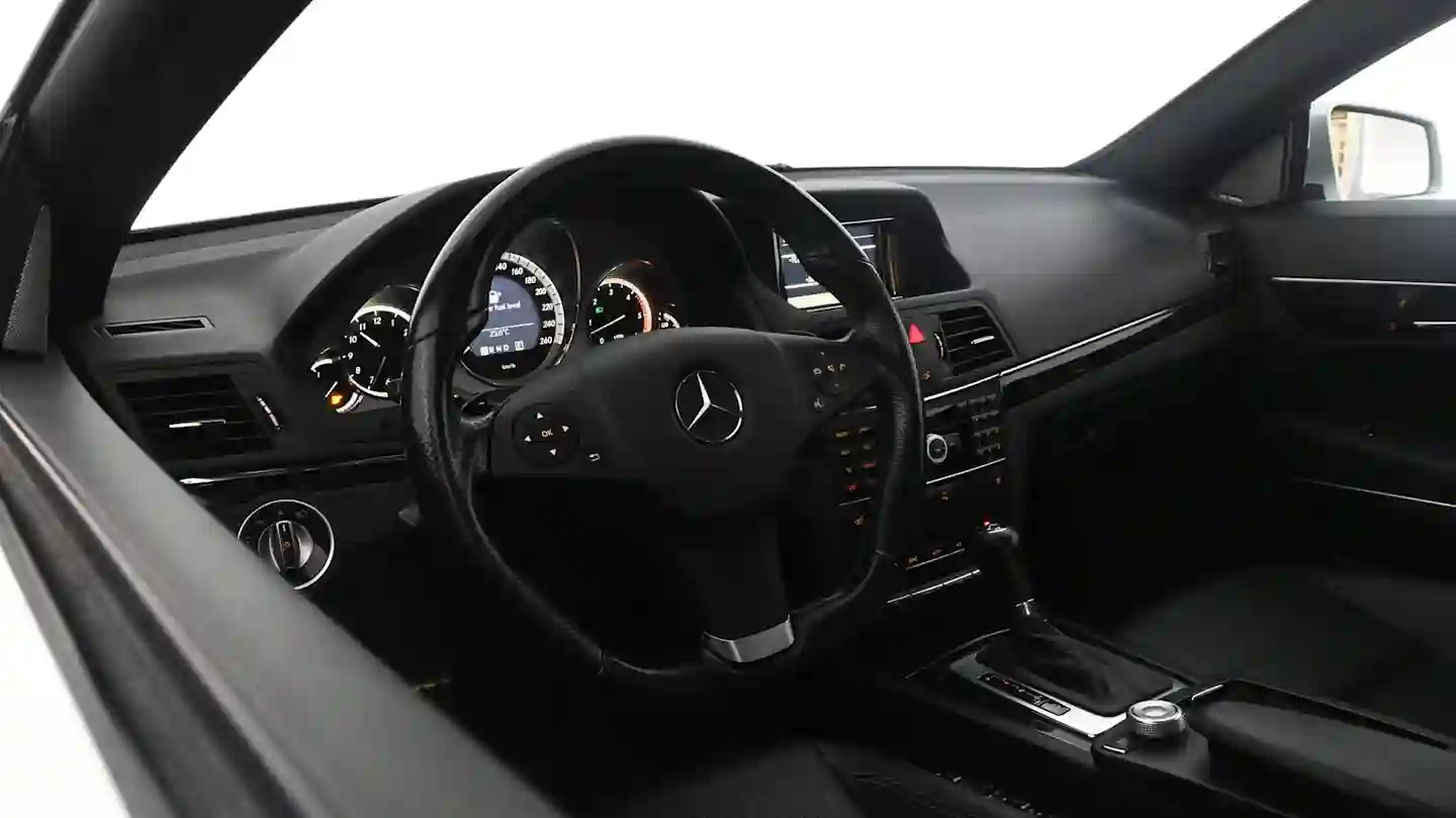 Car Image - 68EwaUgHiJRpJqni3njX47