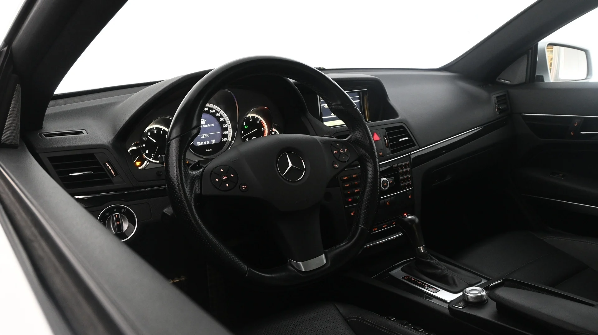 Car Image - 68EwaUgHiJRpJqni3njX47
