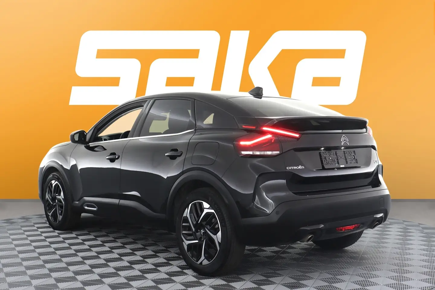 Car Image - 1r1Y6SRy0LEonTwRM2QrY0