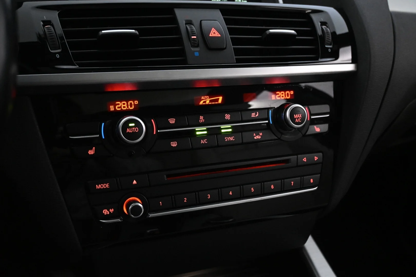 Car Image - b4XYh5lutptVZL0xpKLvK