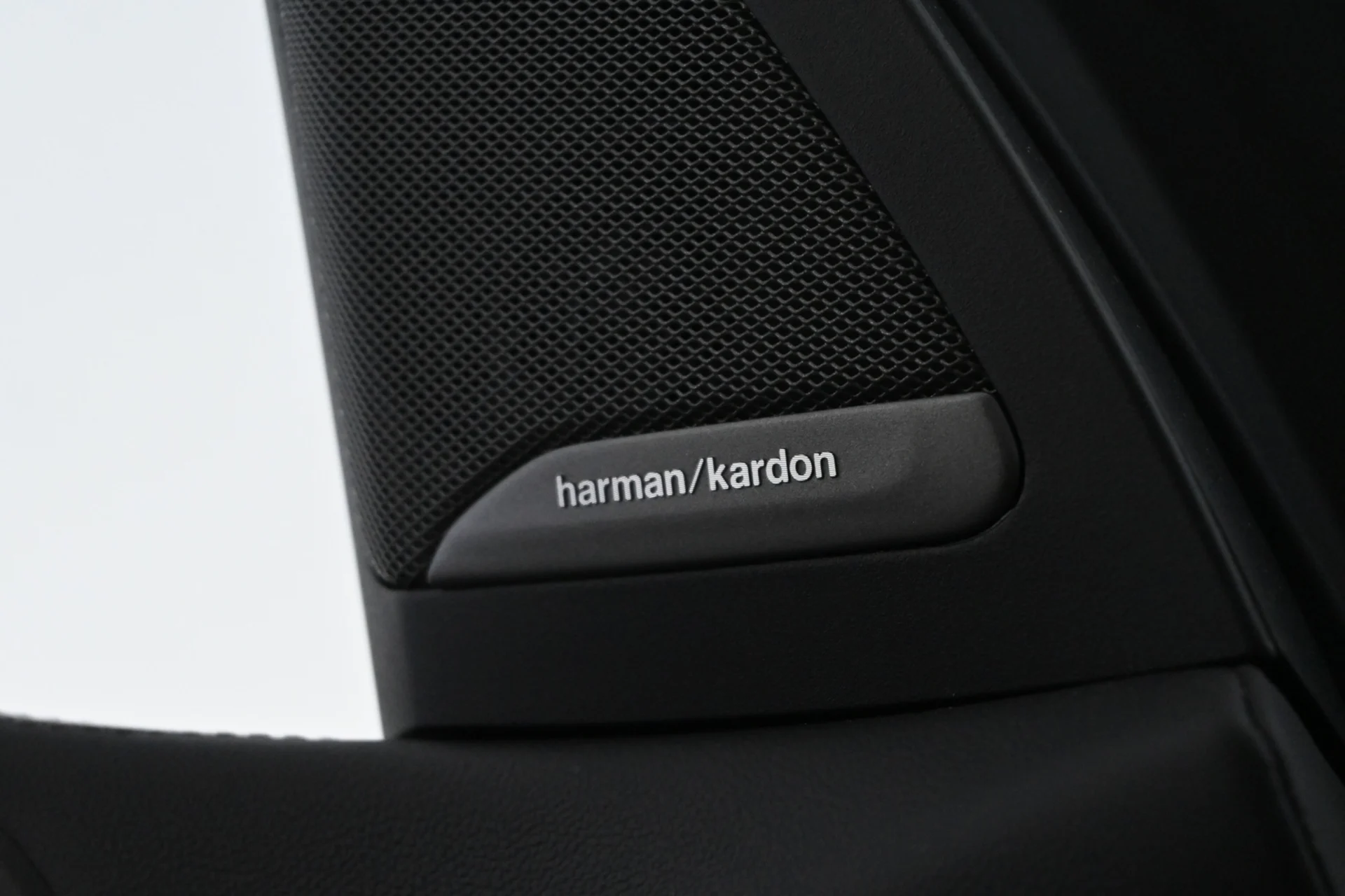 Car Image - 7kx3i8ShsB2eN0p20tPnHg