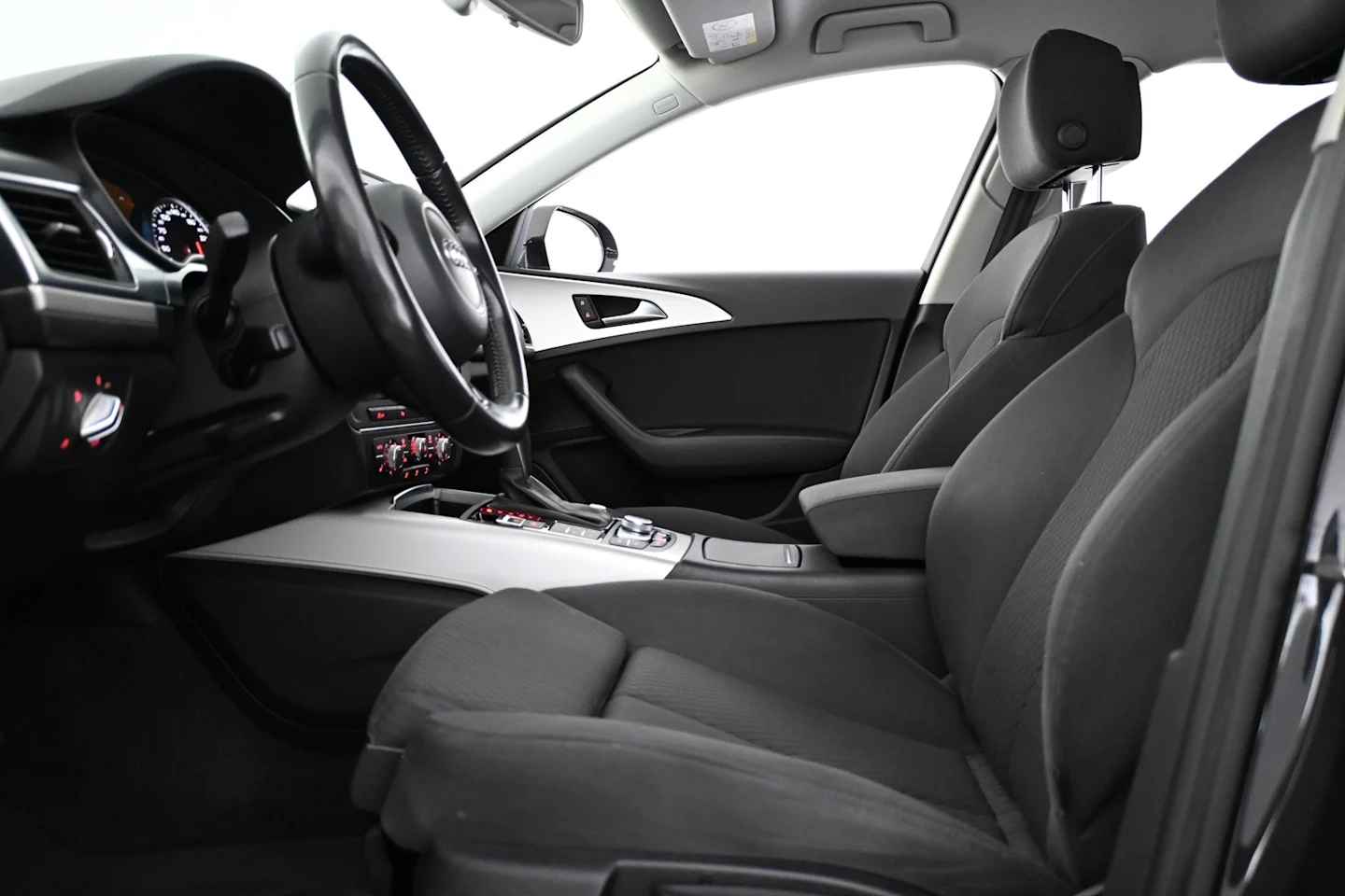 Car Image - 1cnrSrhVEflOorpfUtQqtZ