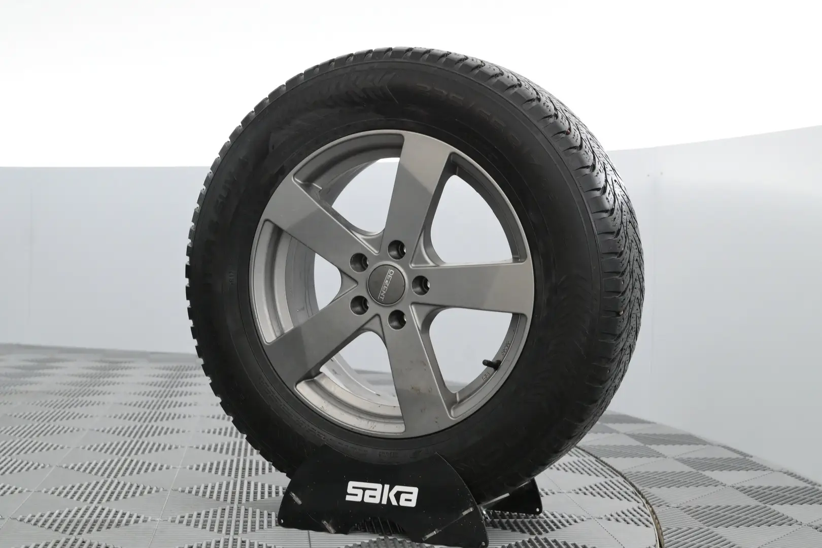 Car Image - 6VAlMILiVP9J8KbHu6L2pJ