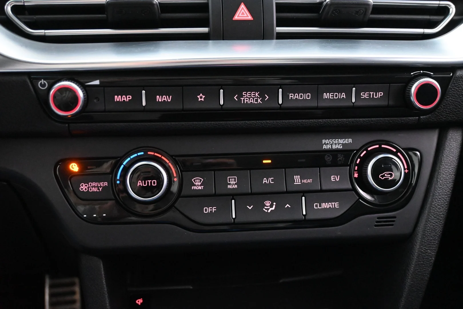 Car Image - 1Uaad4o6bjKxvJTGO0rbWy