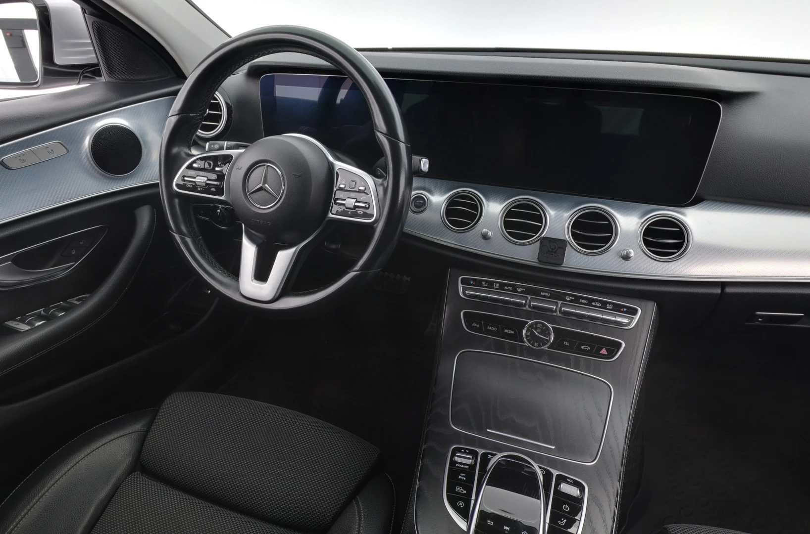 Car Image - 21YgWEP1tylFiEpQBIB64w