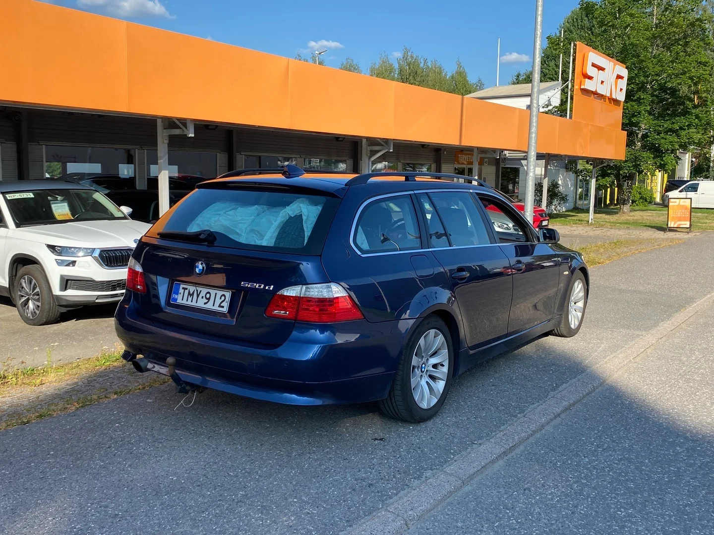 Car Image - EGrX7mgHIlW8g0B75oRCE