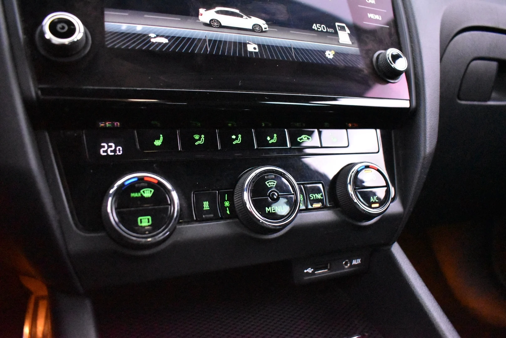Car Image - 6oKzbfrQbooaz7rsUARz6u