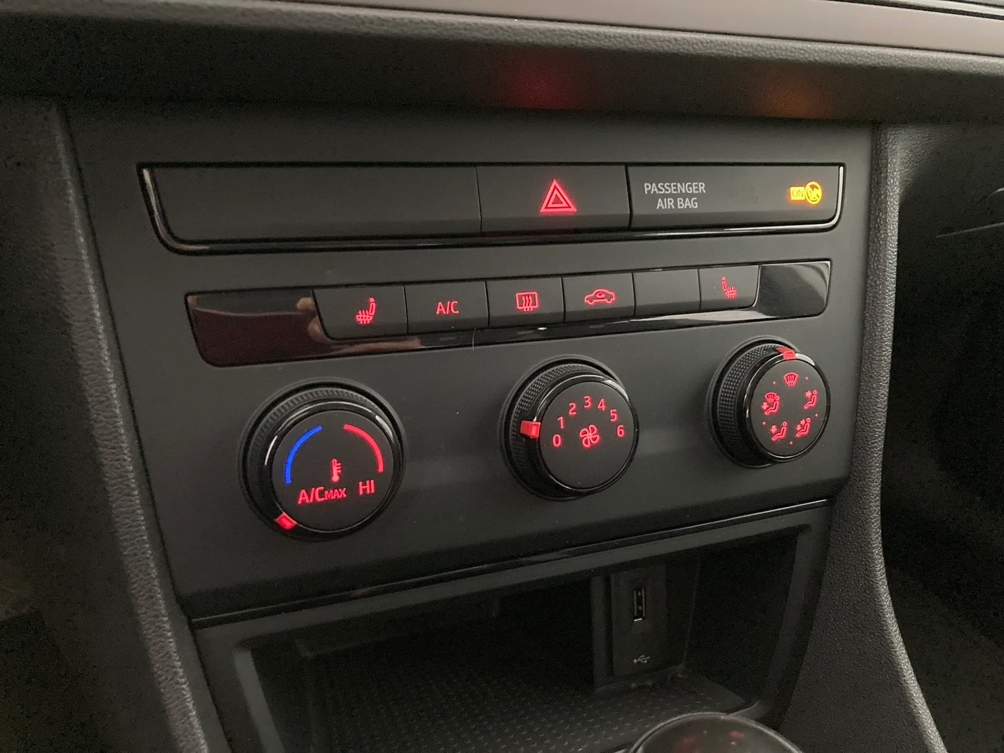 Car Image - 3pTIfaMzYHRWuLGUkG7pMl