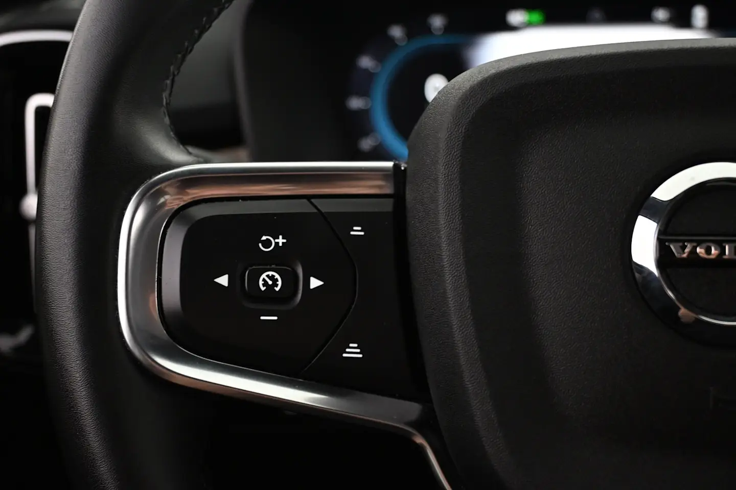 Car Image - 6ASo3uzImekx8Lg2LNgY0Q