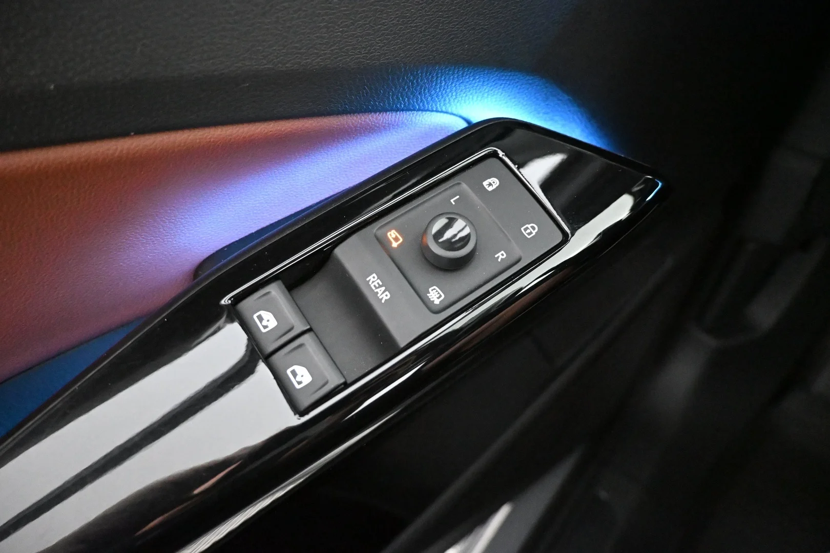 Car Image - 4LIhS2L6Dzq2pR3vtVBjqT