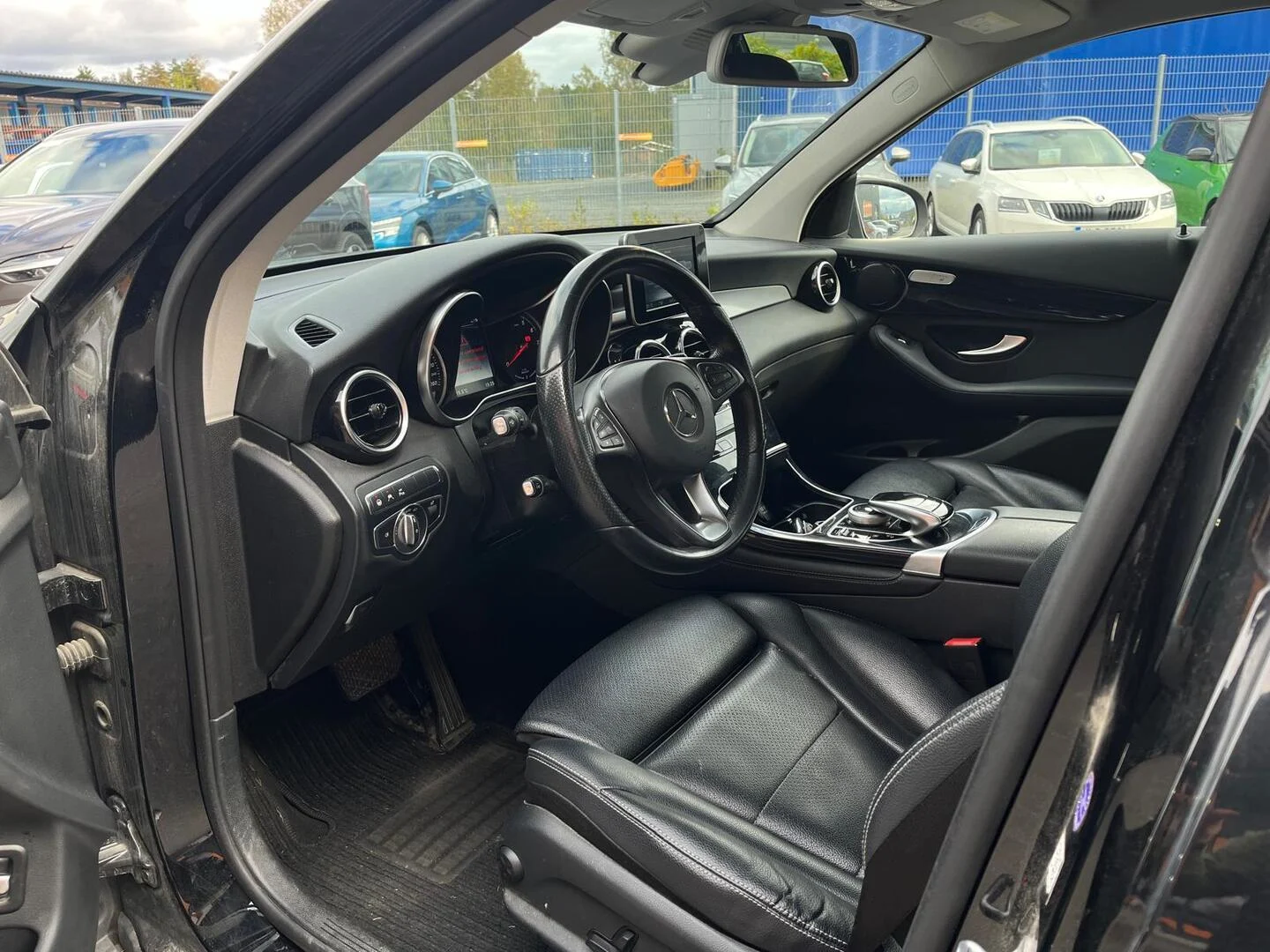 Car Image - 4tB8gZAAF9ty2WpX1s8tj9
