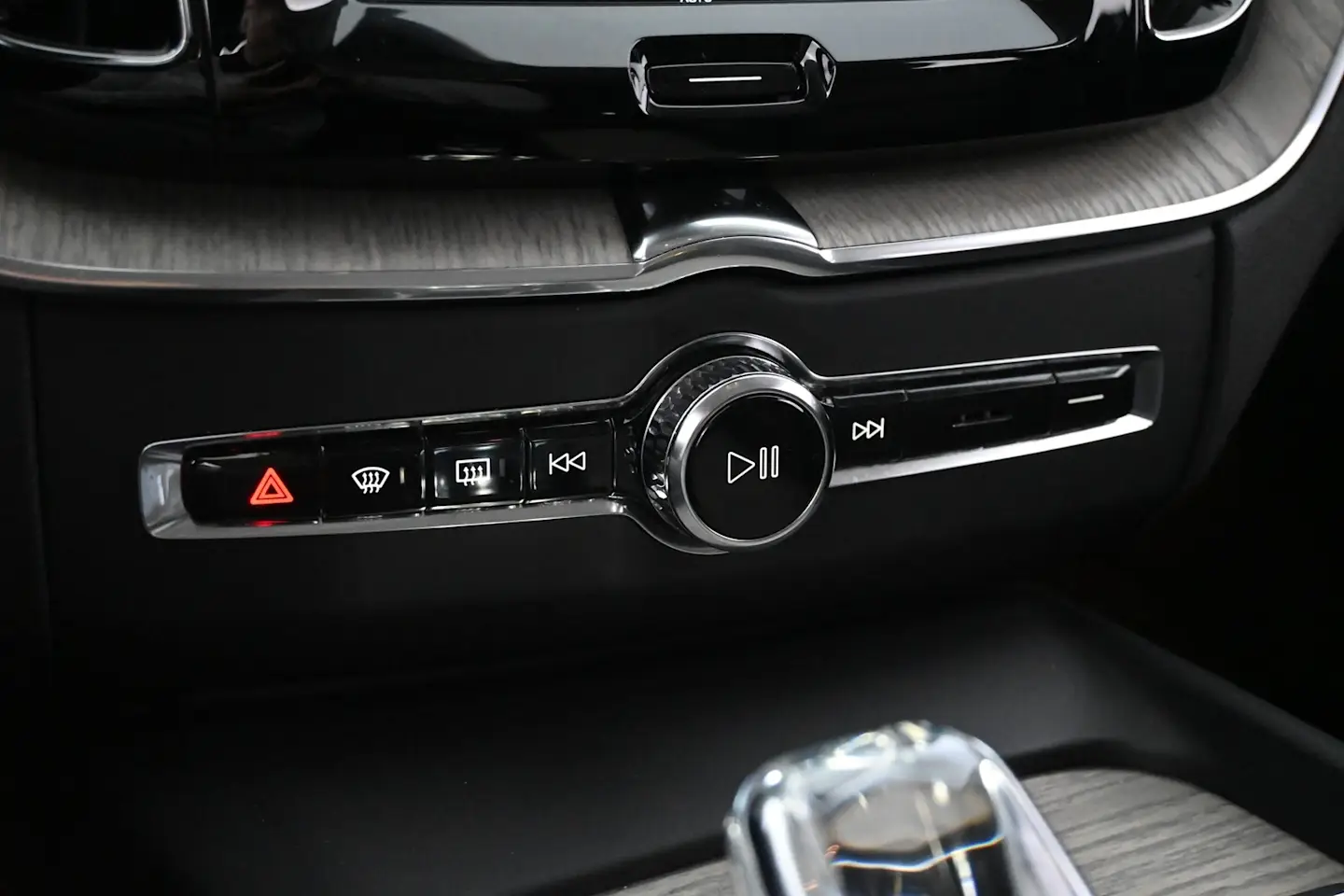 Car Image - m2boAQbSxQxH1pFwrENaH