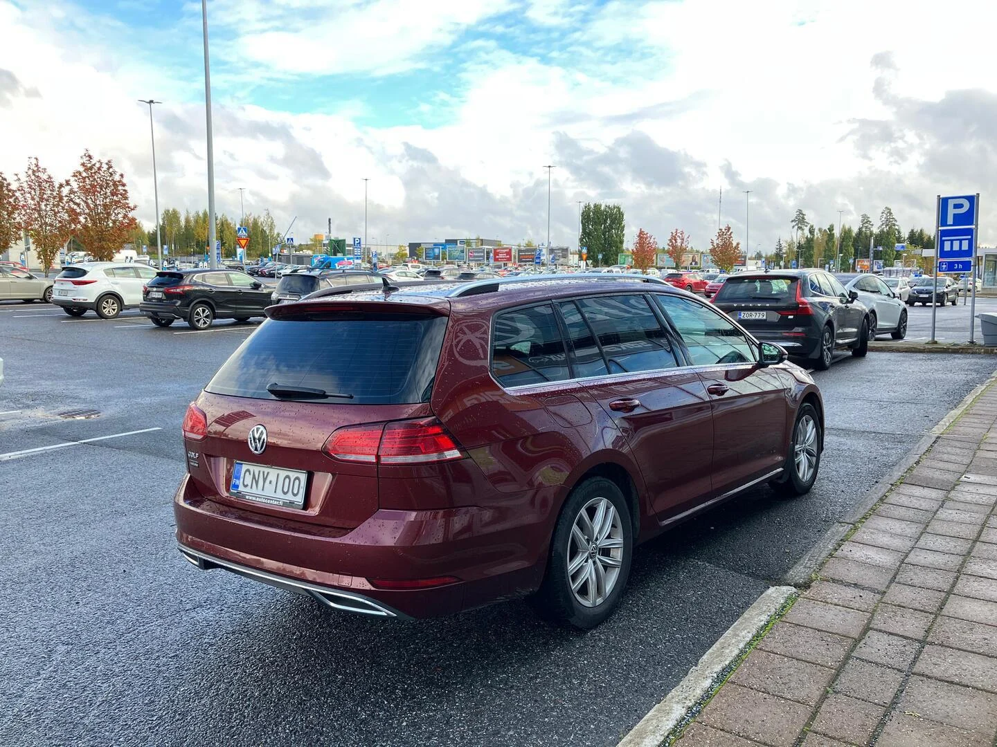 Car Image - 6EAVNxtfGUWnMxMAMytNr7
