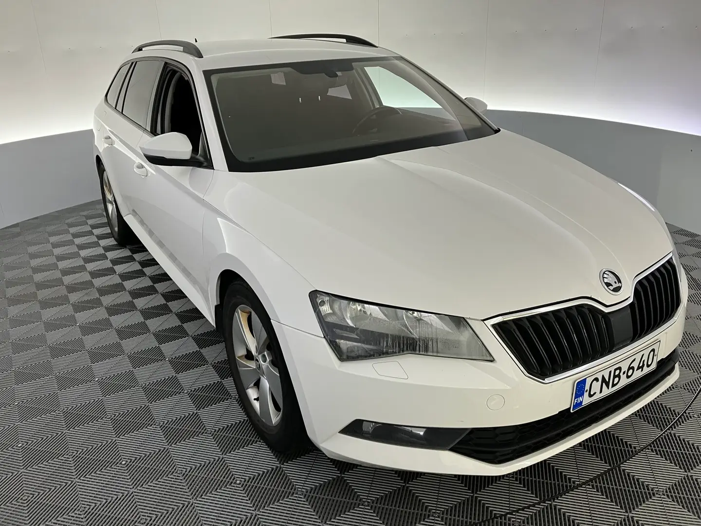 Car Image - 1GYt8zCfA90vLSVuf6sAfk