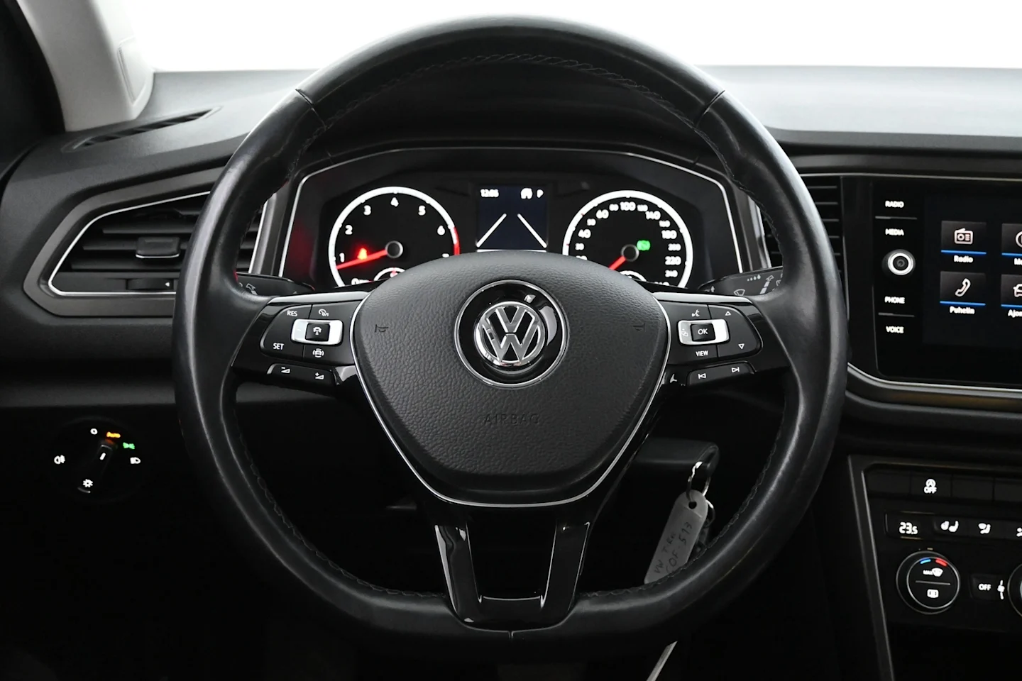 Car Image - 3PHagnfGReKXWKIZI0V585